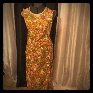 Vintage Flower Power Maxi Dress Size small.